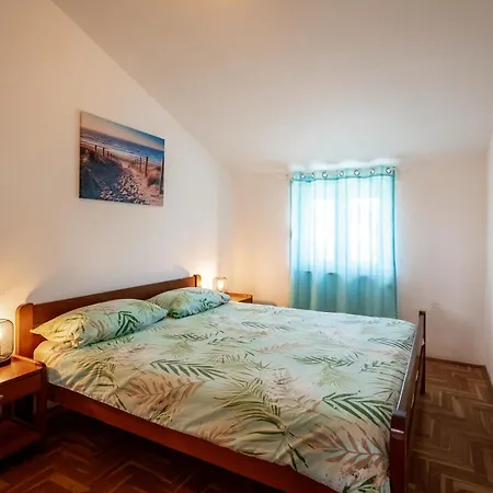 Ana Apartament Pula