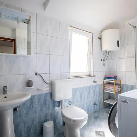 Ana Apartment